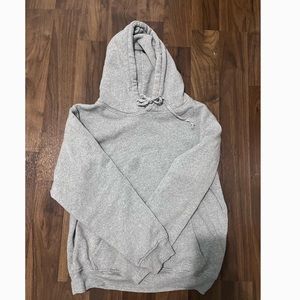 brandy melville oversized grey hoodie - not sure of the style